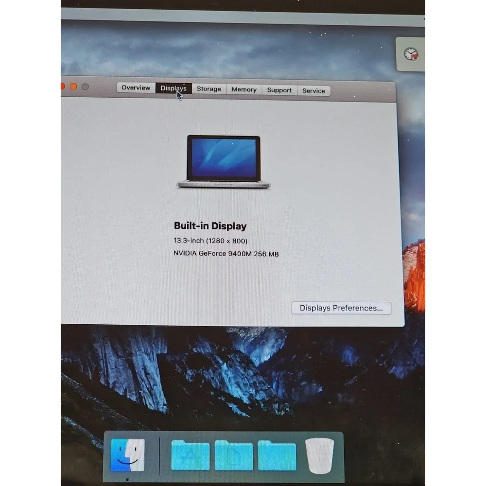 2009 Apple MacBook 13'' Core 2 Duo 2.53GHz 4GB RAM 250GB HD **parts
